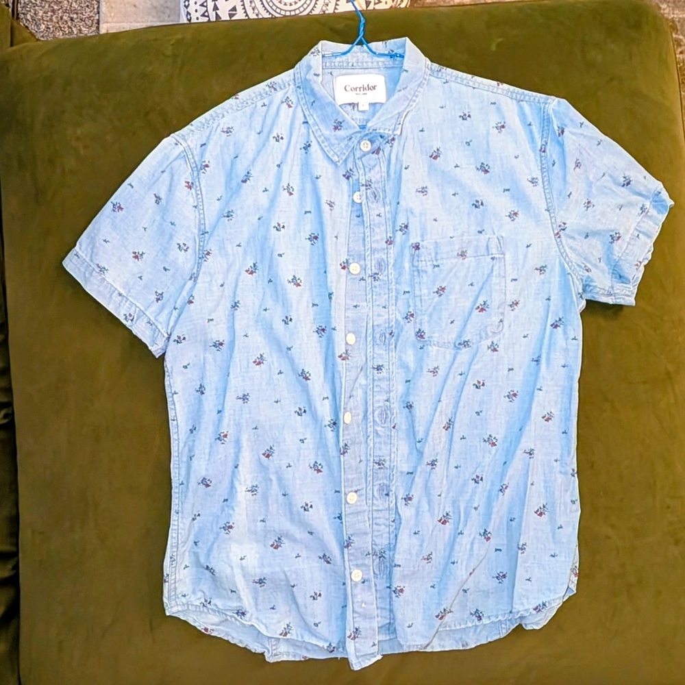 Corridor Light Blue Floral Men's SS Button-Up Shirt